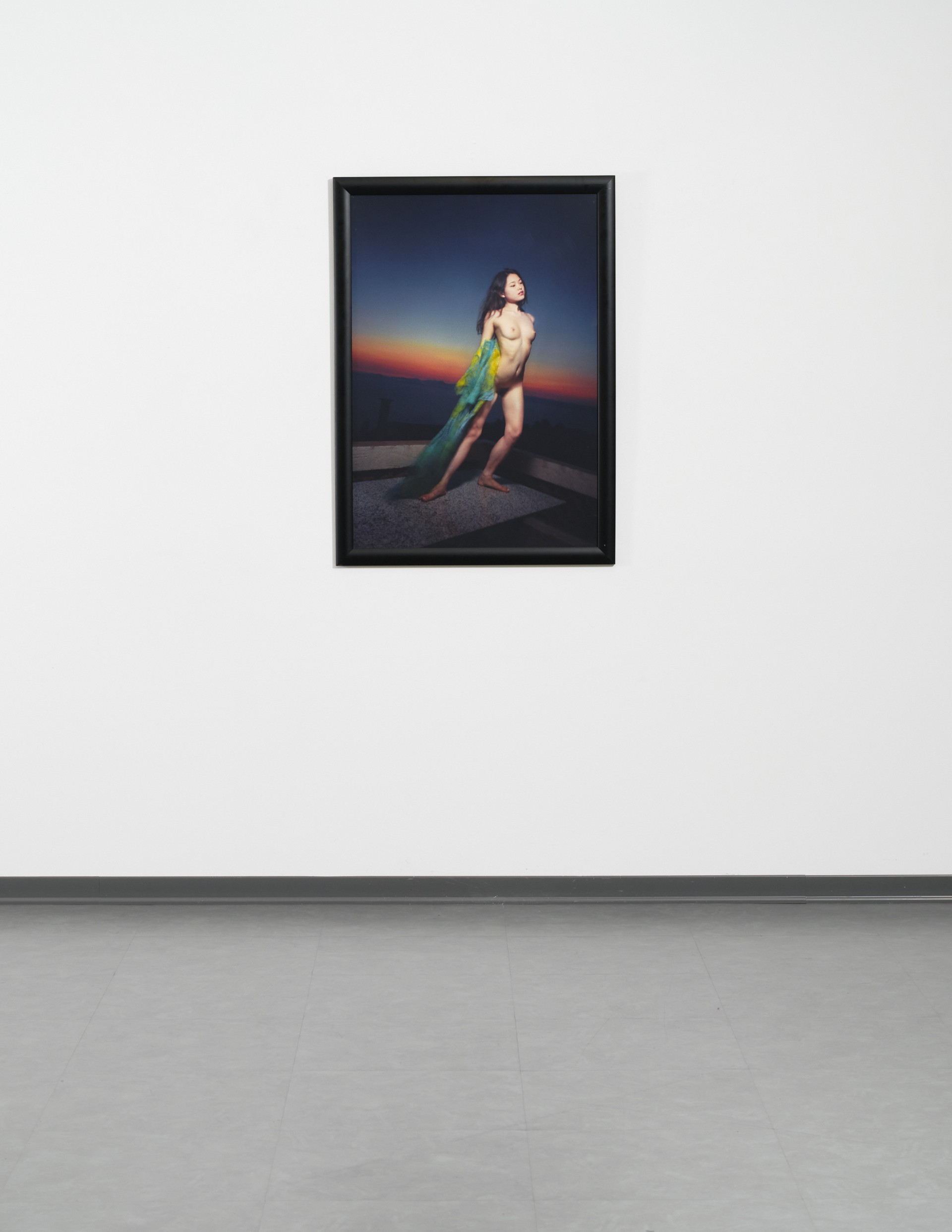 Roy Stuart work of art at auction: Kaori I, Isle de Levant